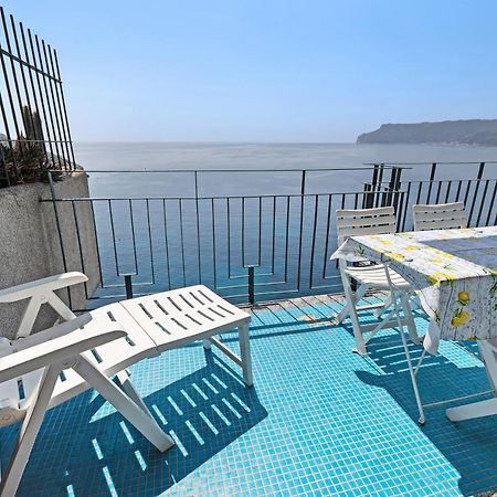 Appartamento Stupenda Vista Mare Bergeggi Buitenkant foto