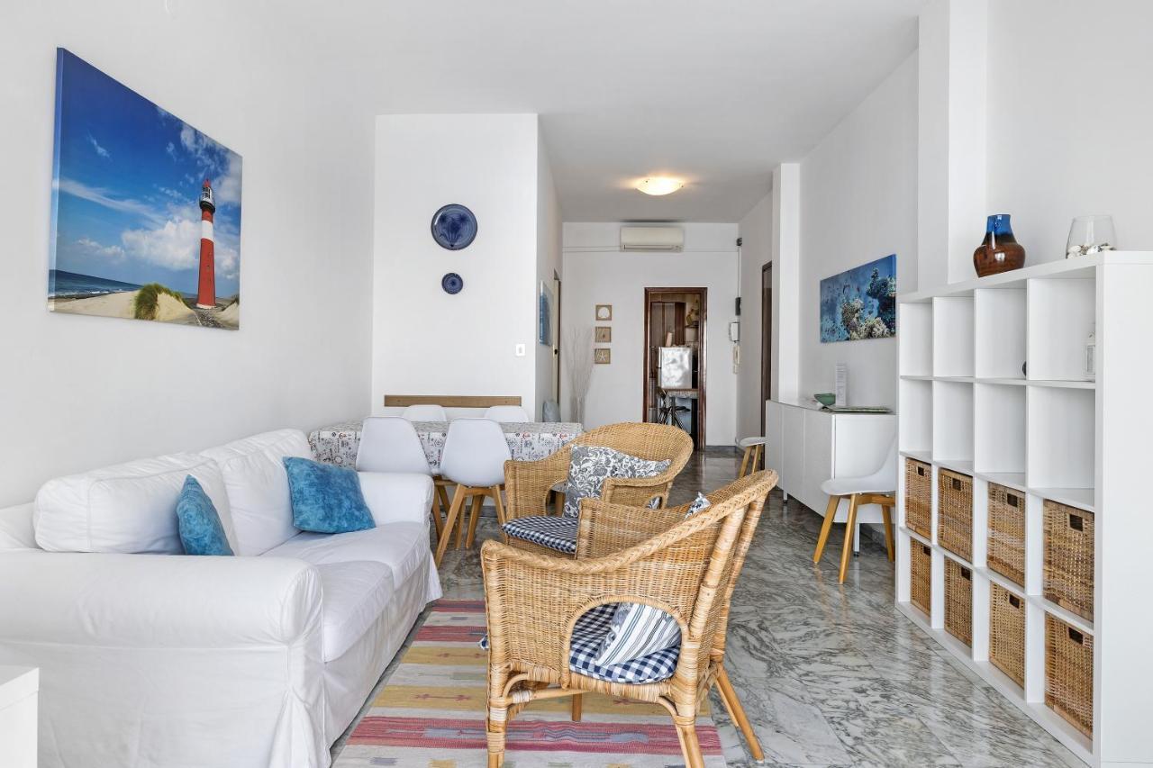 Appartamento Stupenda Vista Mare Bergeggi Buitenkant foto
